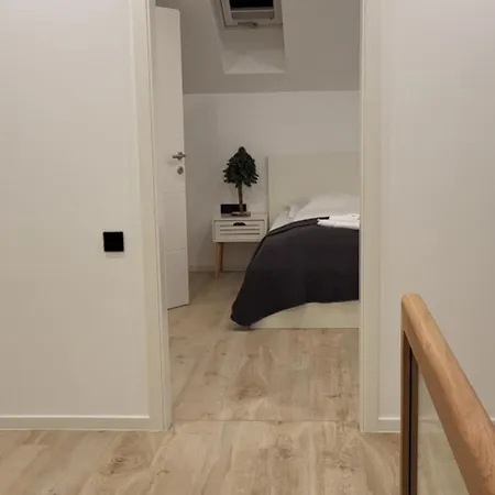 Anita's Mansion *
