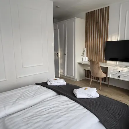 Anita's Mansion